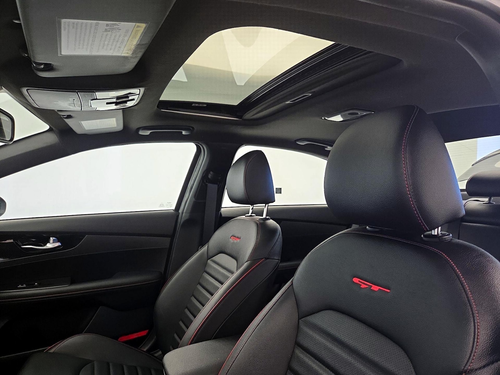 Sunroof(s) & Overhead Airbags