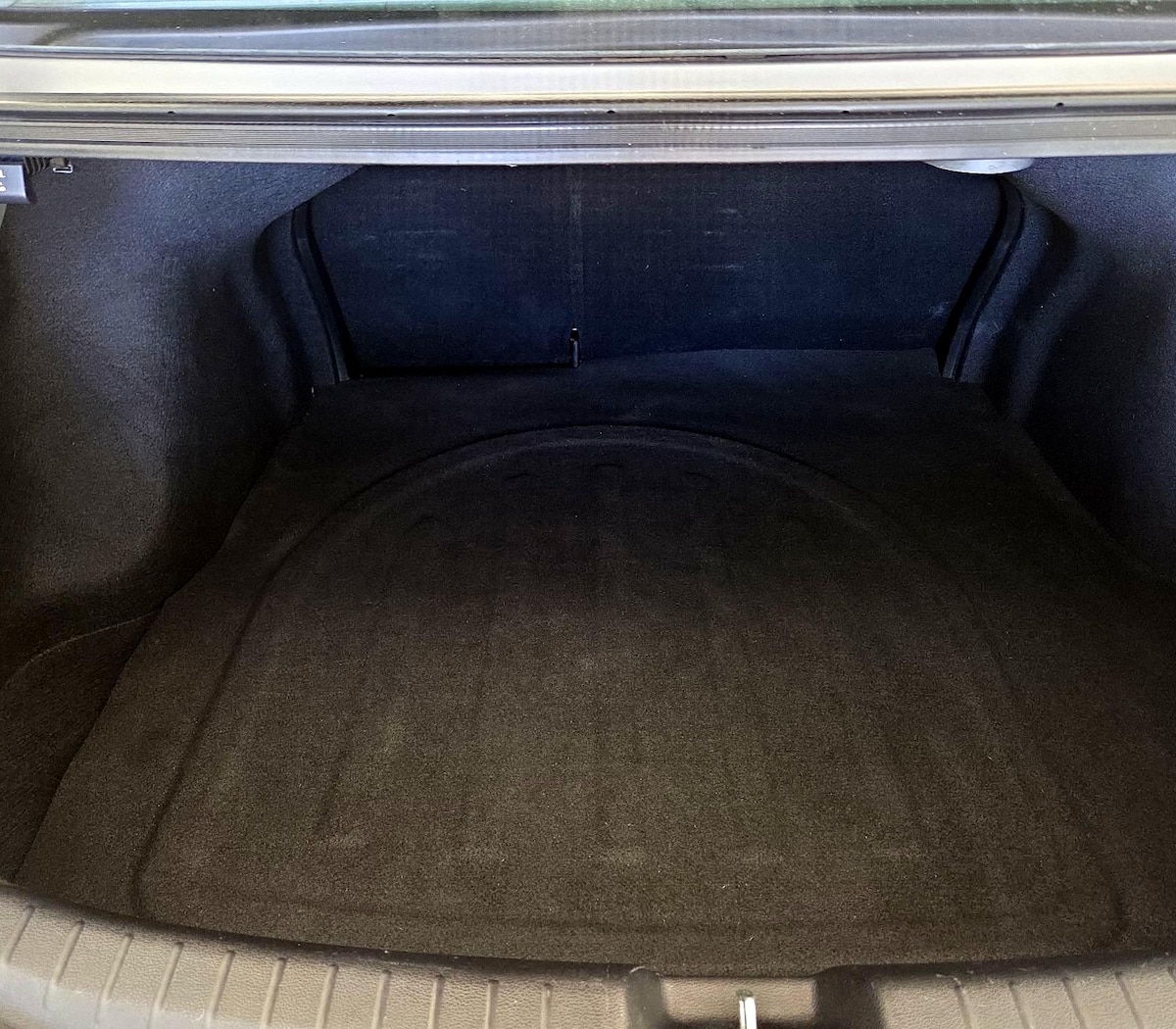 Trunk/Cargo (Seats Up)