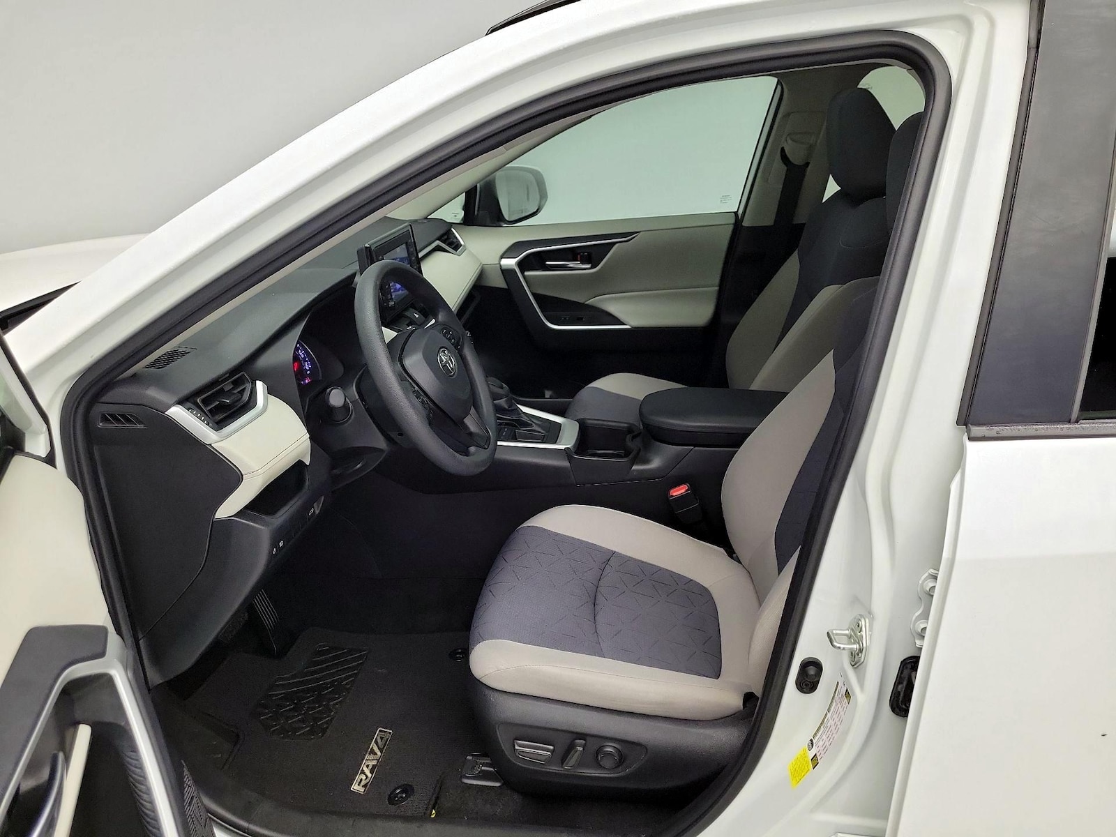 Power Seat(s) & Side Airbags