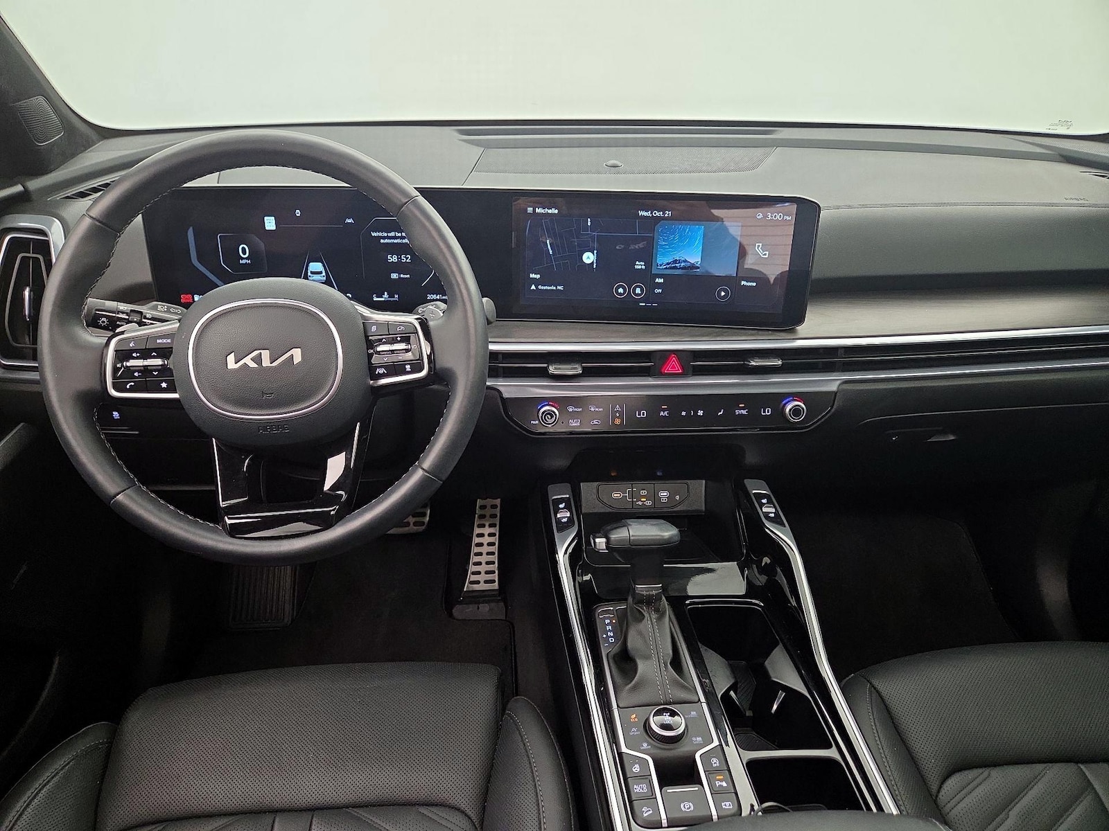 Apple CarPlay® & Android Auto™