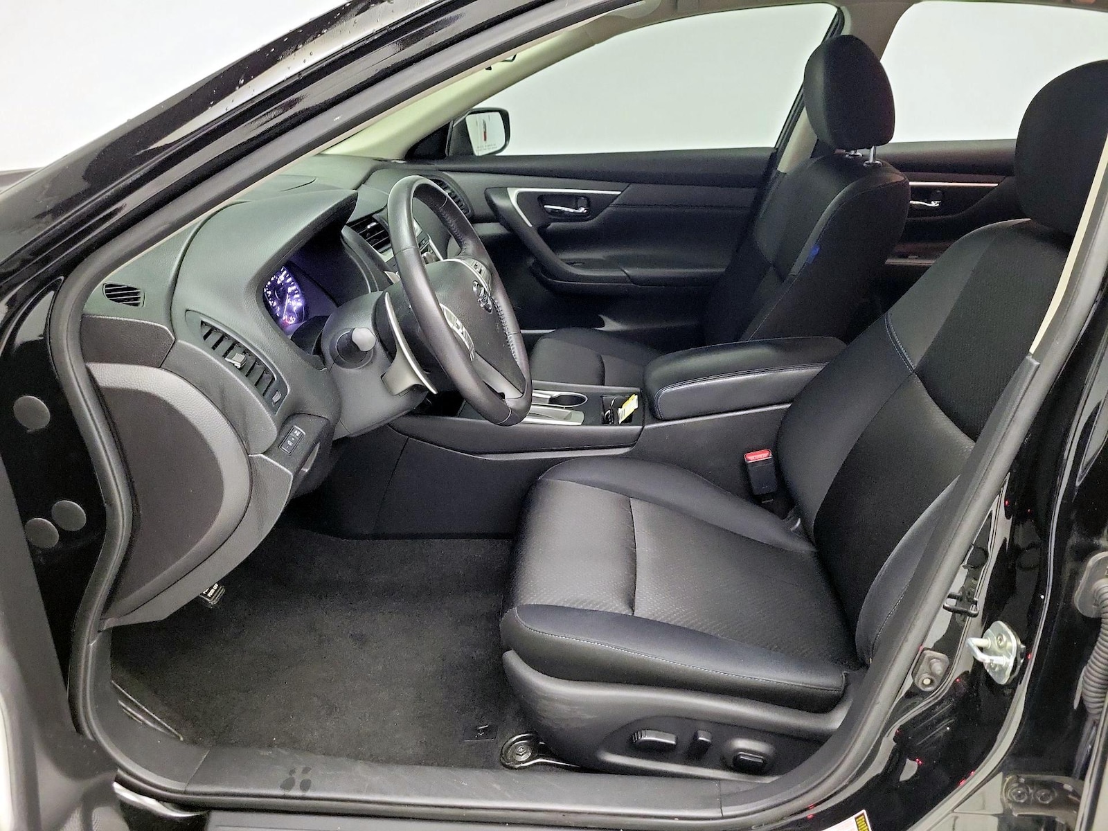 Power Seat(s) & Side Airbags