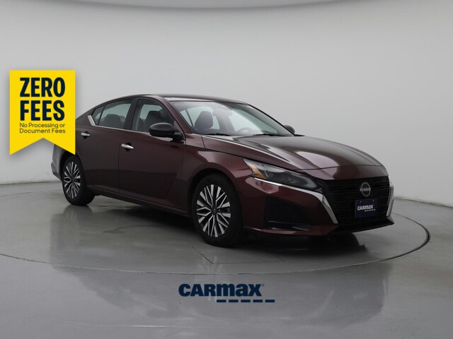 Red 2025 Nissan Altima Sedan Front-Wheel Drive Automatic