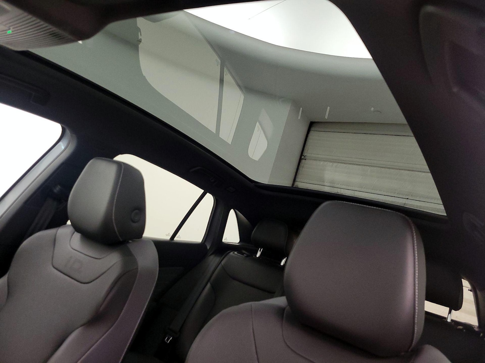 Skylight(s) & Overhead Airbags