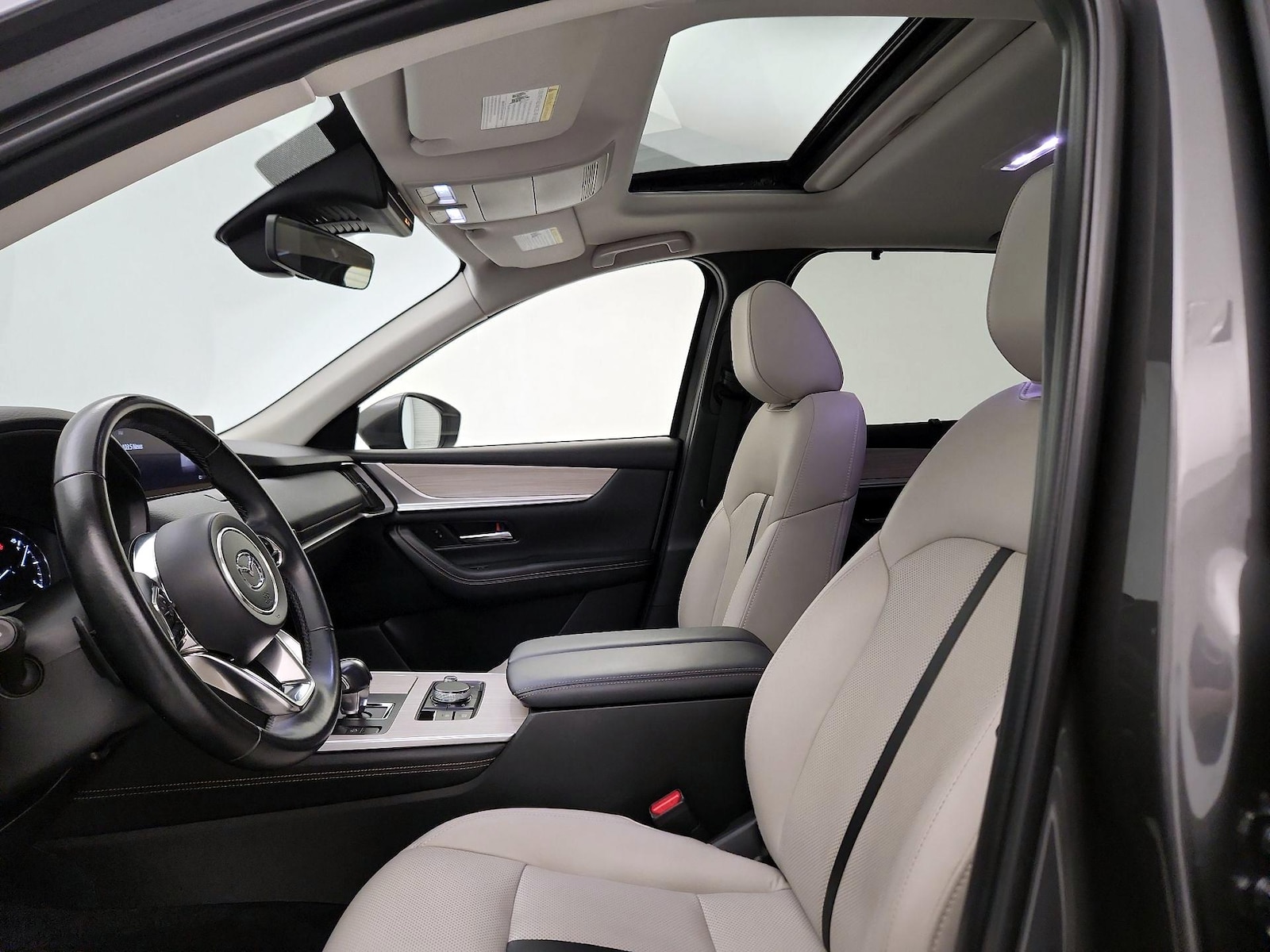 Sunroof(s) & Overhead Airbags