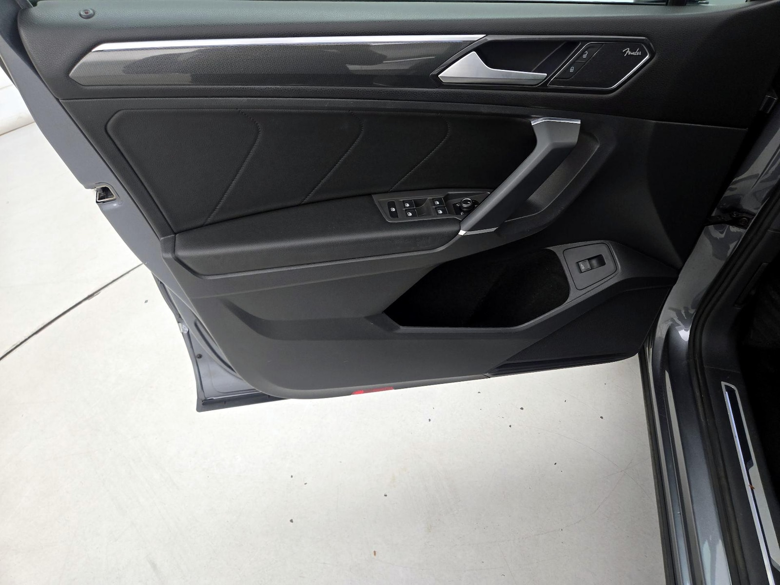 2018 Volkswagen Tiguan SEL Premium - Photo 13