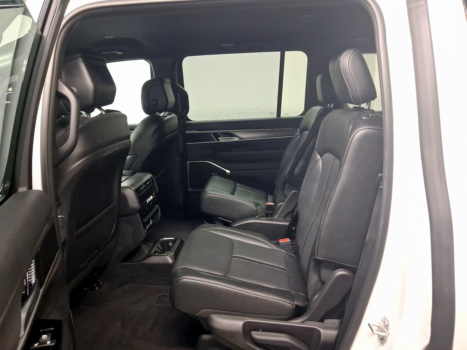 Rear Air Conditioning