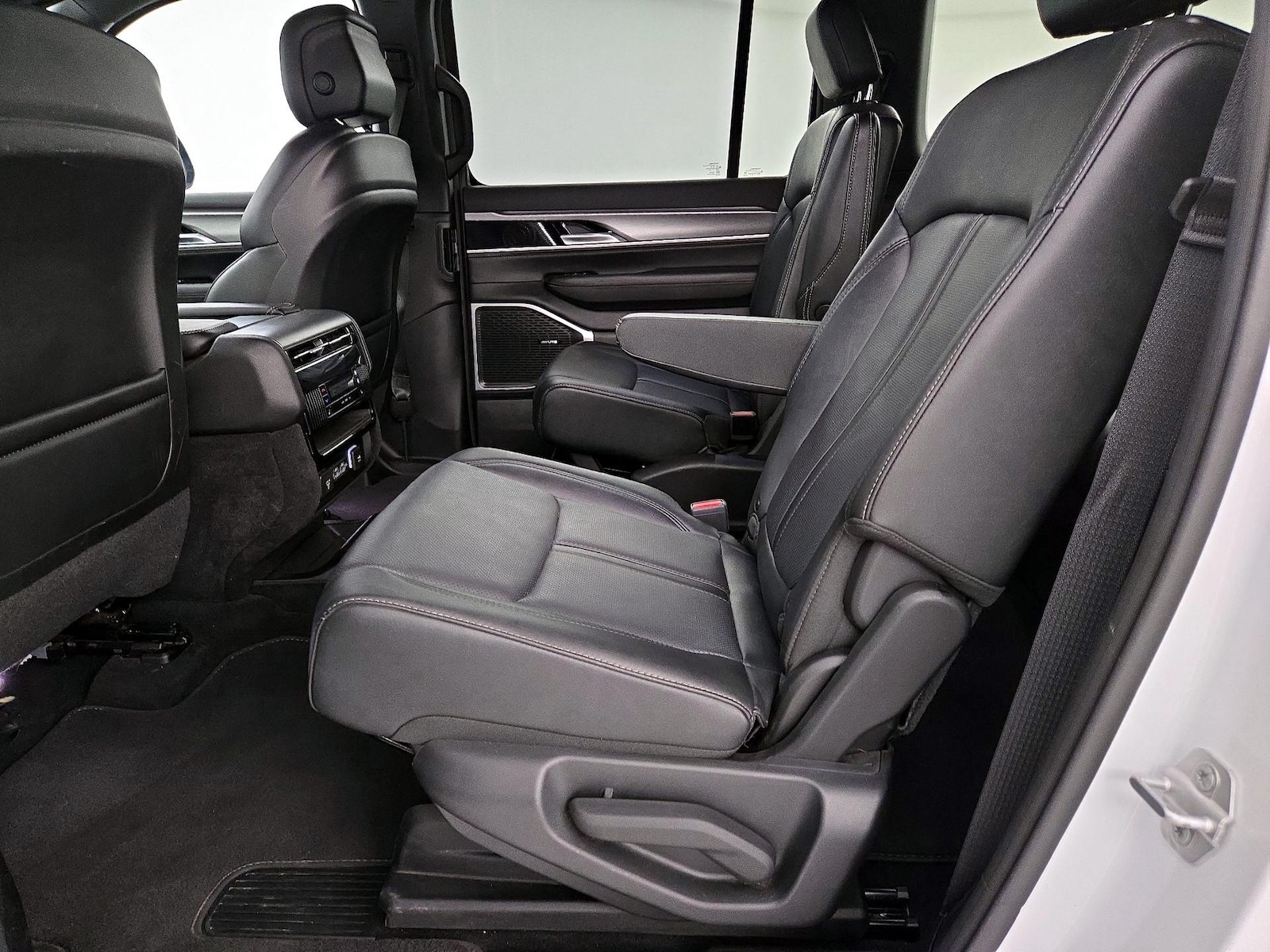 Rear Air Conditioning