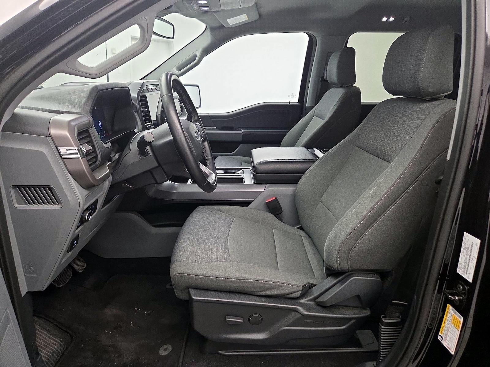 Power Seat(s) & Side Airbags