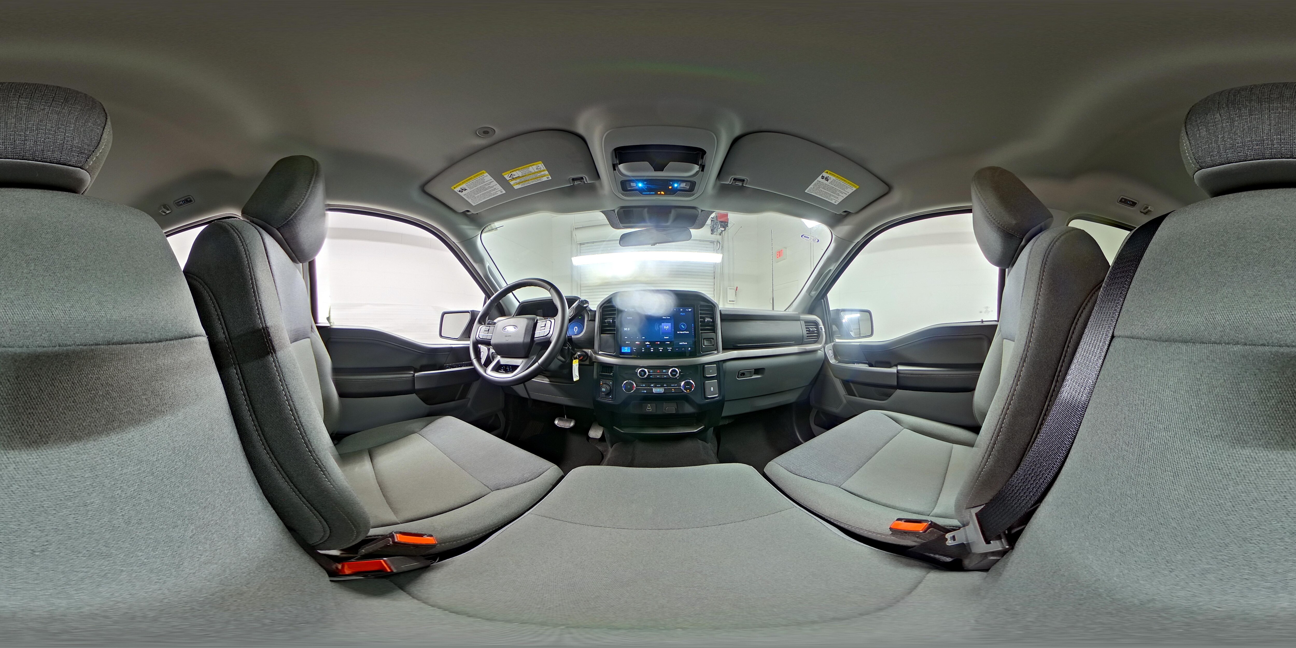2025 Ford F-150 XLT - Photo 24