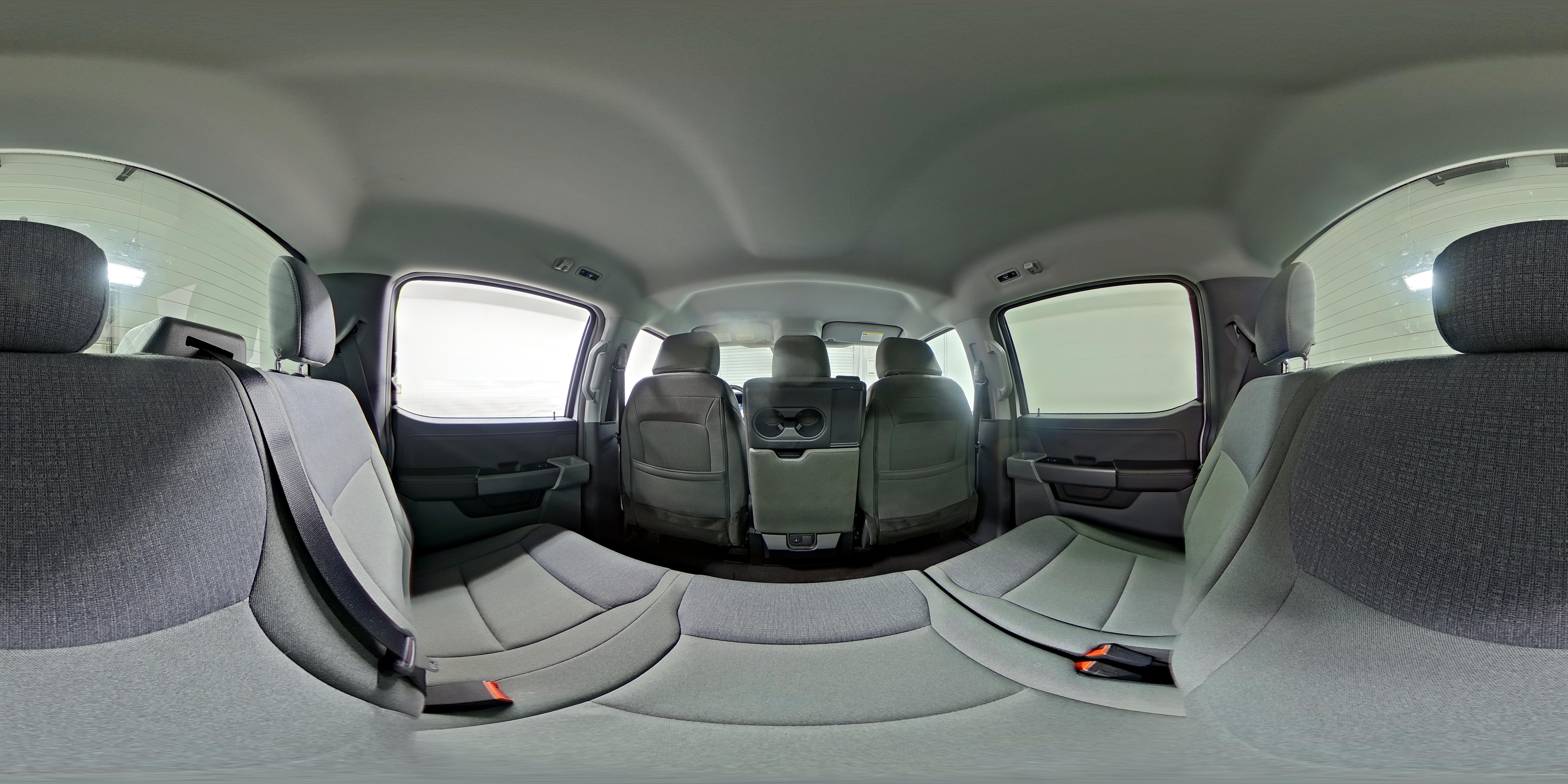 2025 Ford F-150 XLT - Photo 25