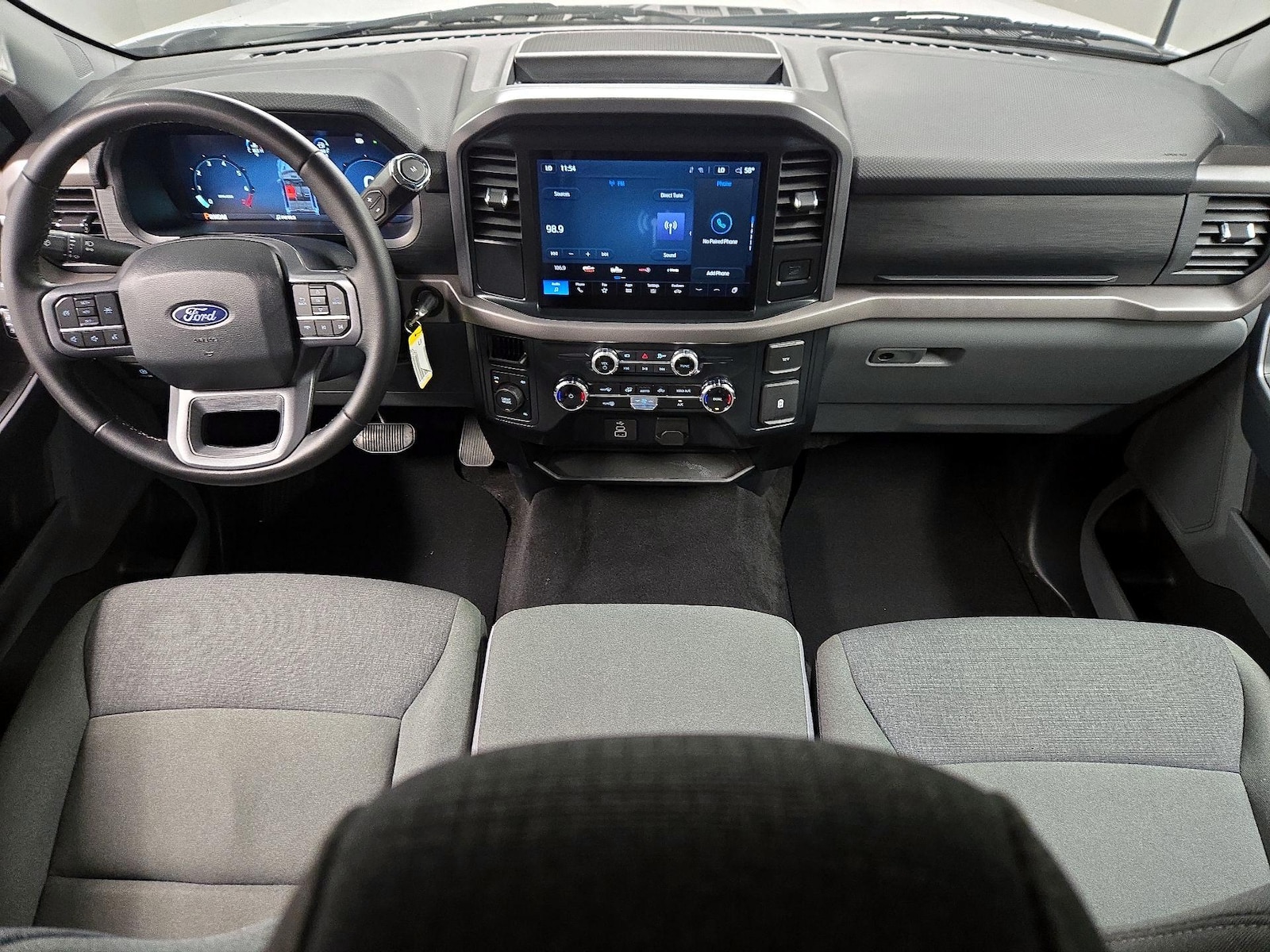2025 Ford F-150 XLT - Photo 10