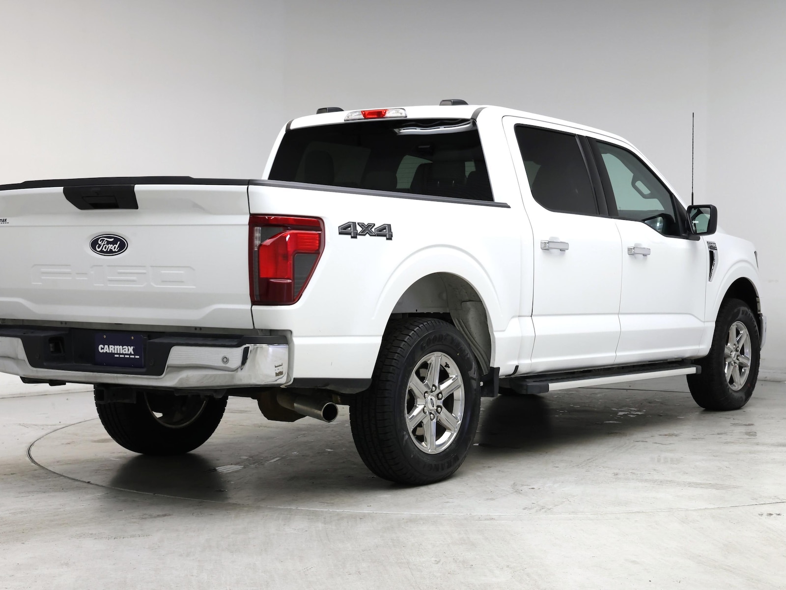 2025 Ford F-150 XLT - Photo 9