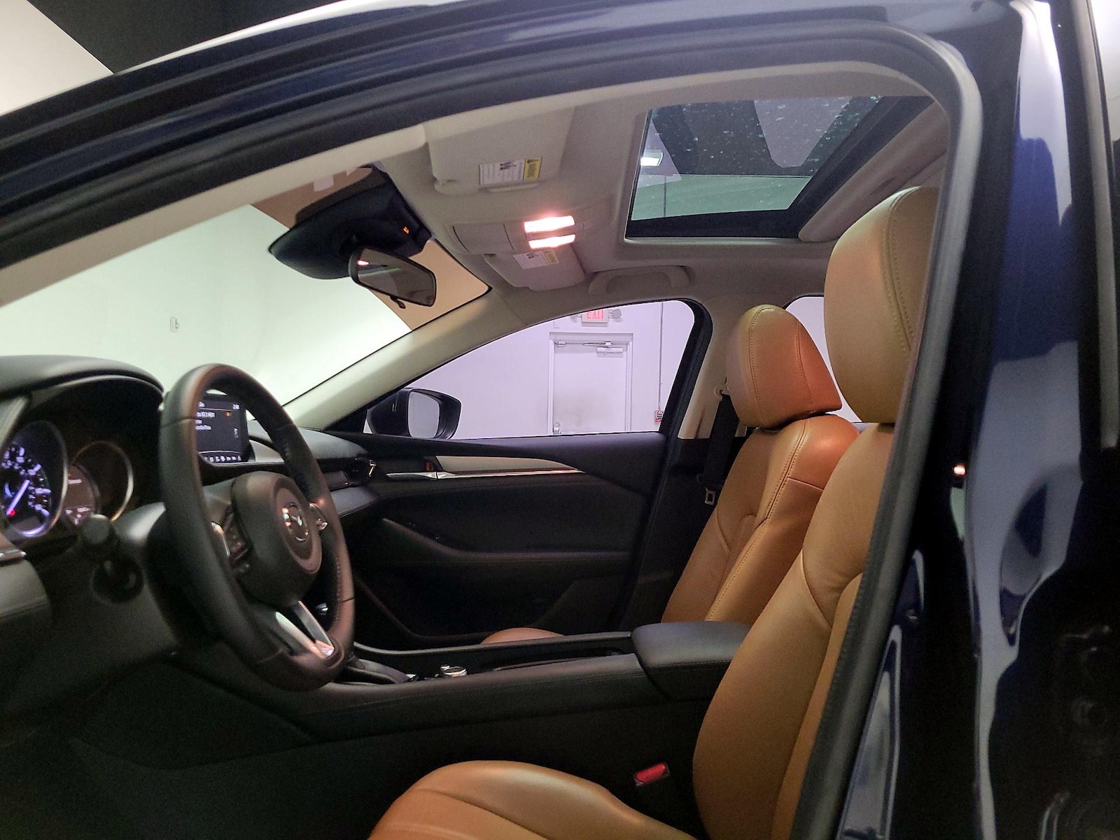 Sunroof(s) & Overhead Airbags