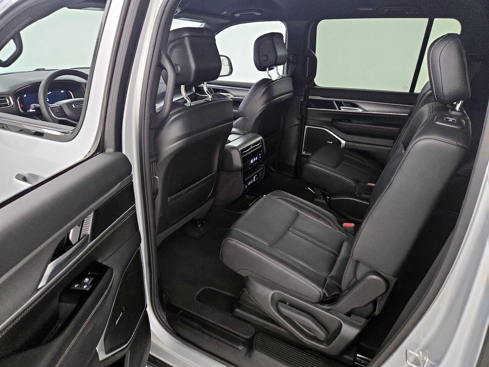 Rear Air Conditioning