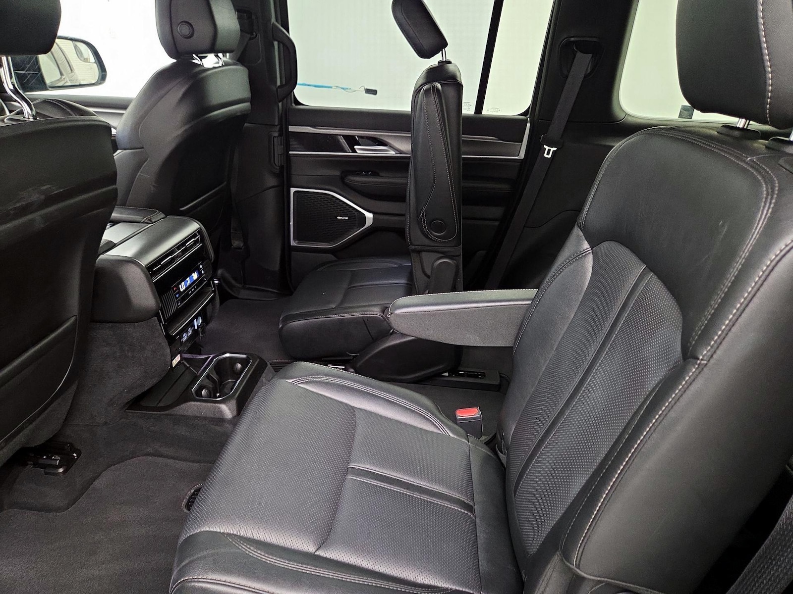 Rear Air Conditioning