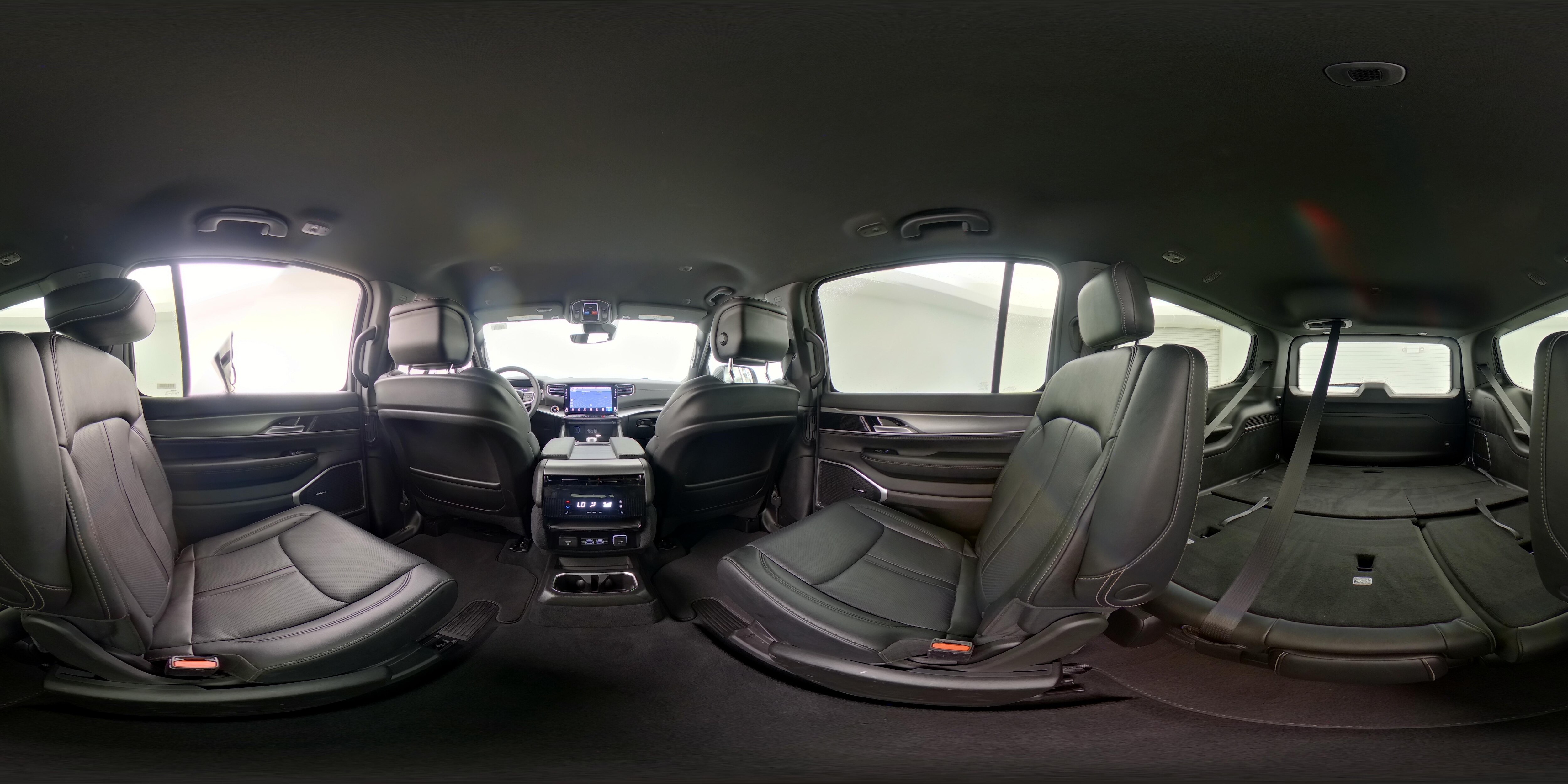 2025 Jeep Wagoneer Series II - Photo 28