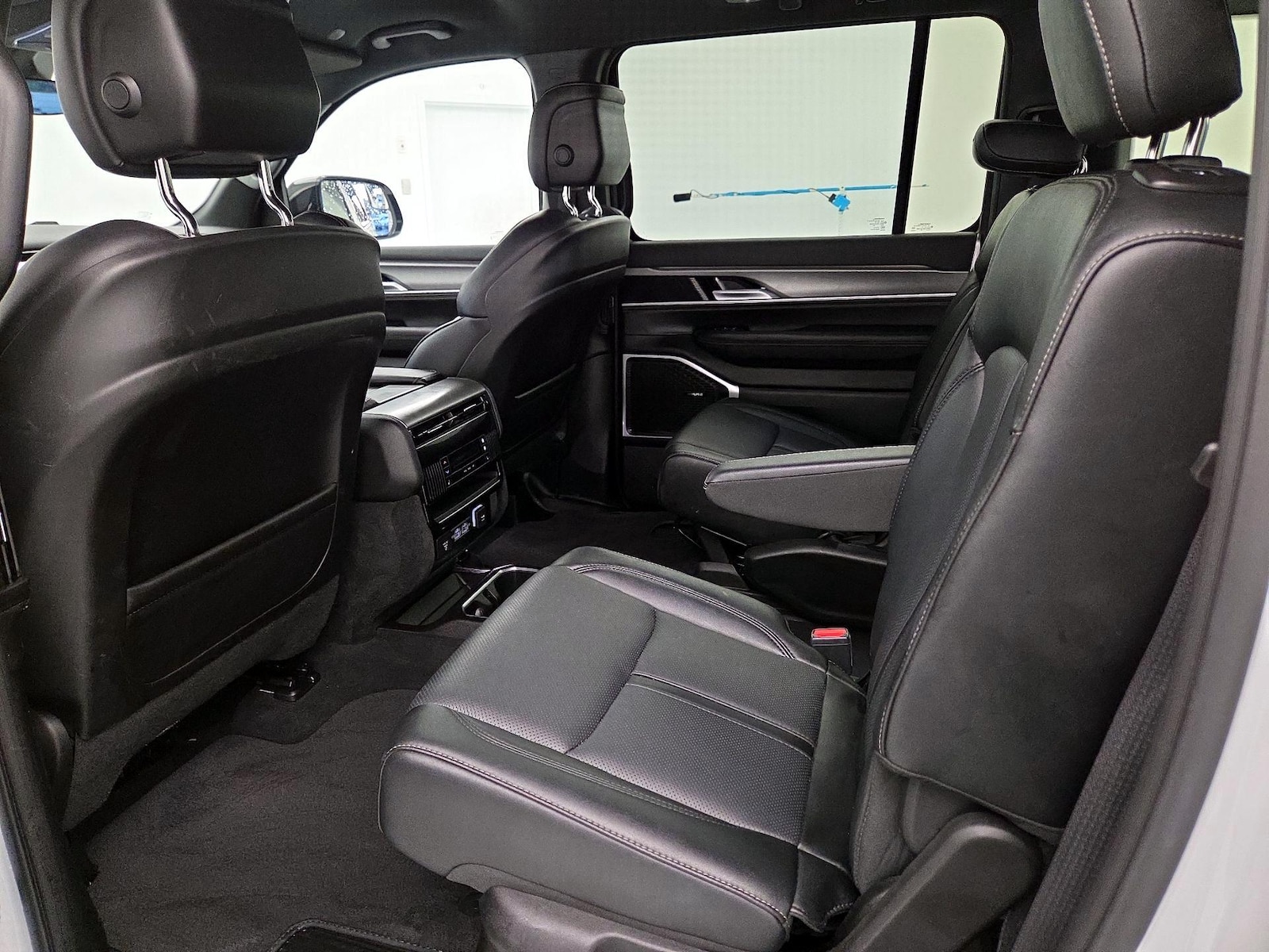 Rear Air Conditioning