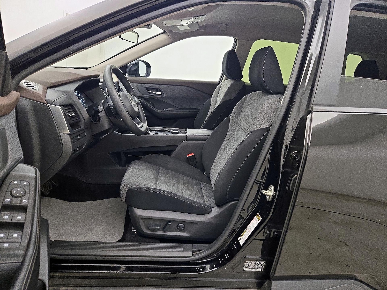 Power Seat(s) & Side Airbags