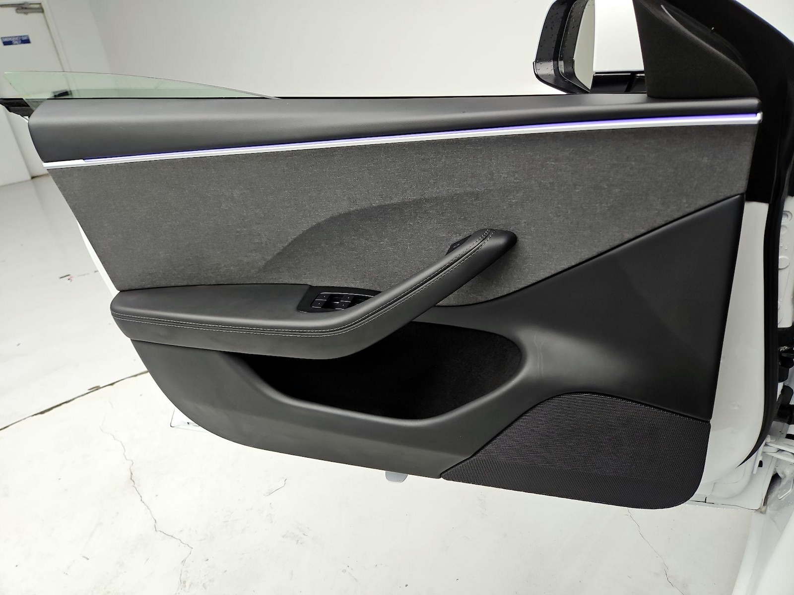 2025 Tesla Model 3 Long Range - Photo 13