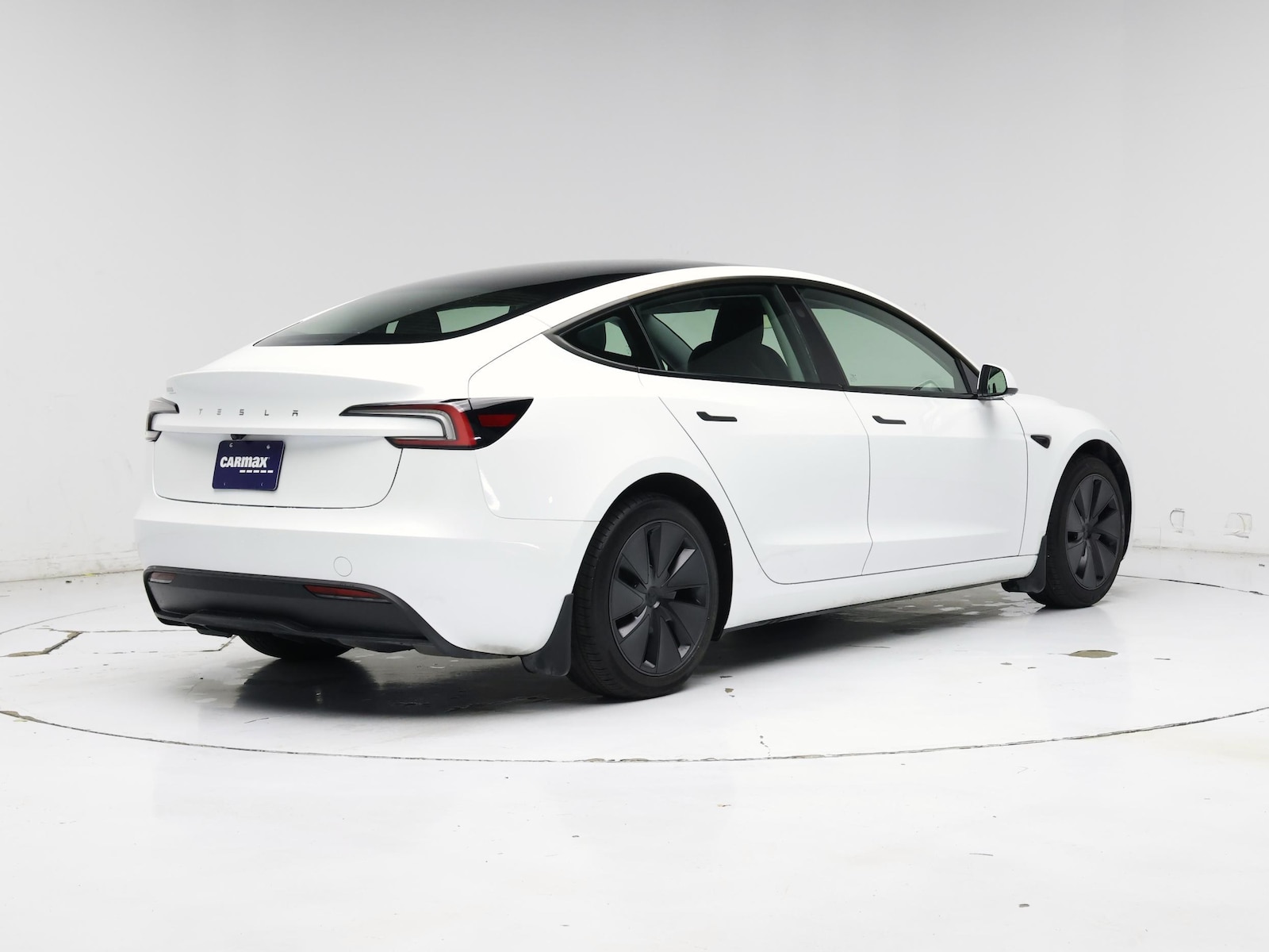 2025 Tesla Model 3 Long Range - Photo 9