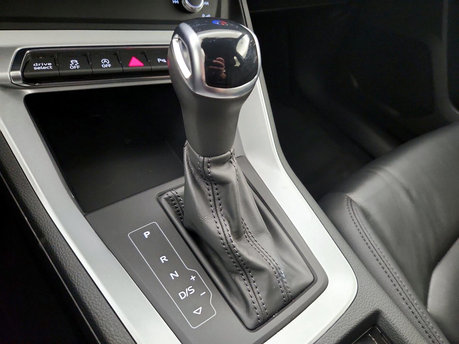 2025 Audi Q3 S Line Premium - Photo 18