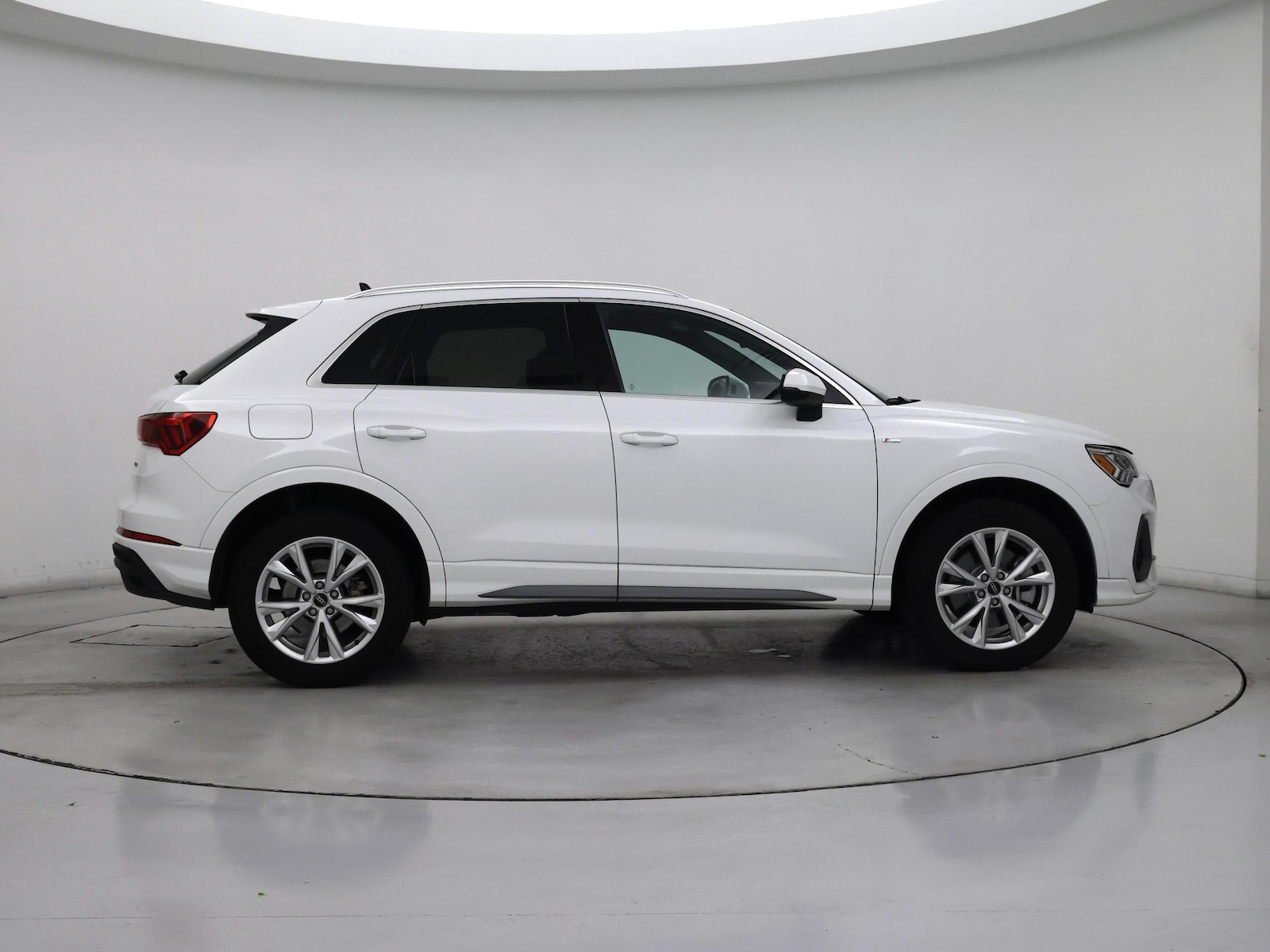 2025 Audi Q3 S Line Premium - Photo 8