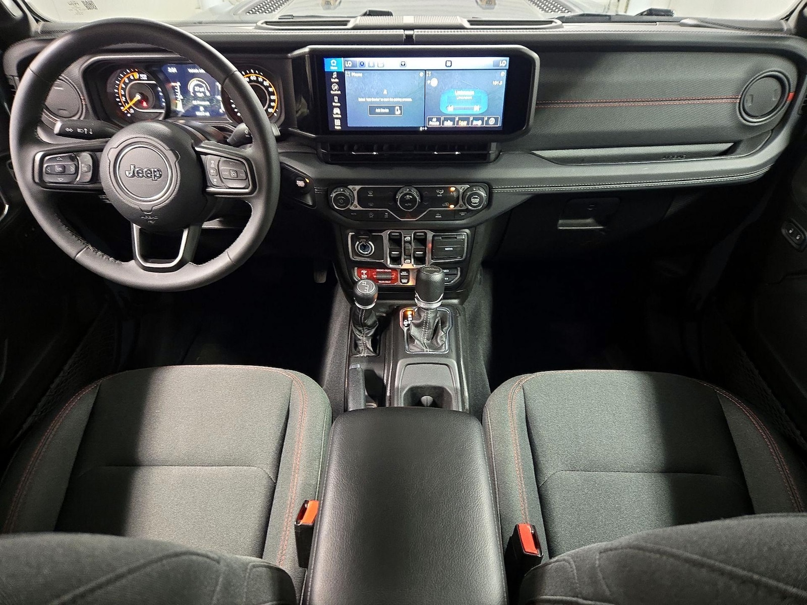 Apple CarPlay® & Android Auto™