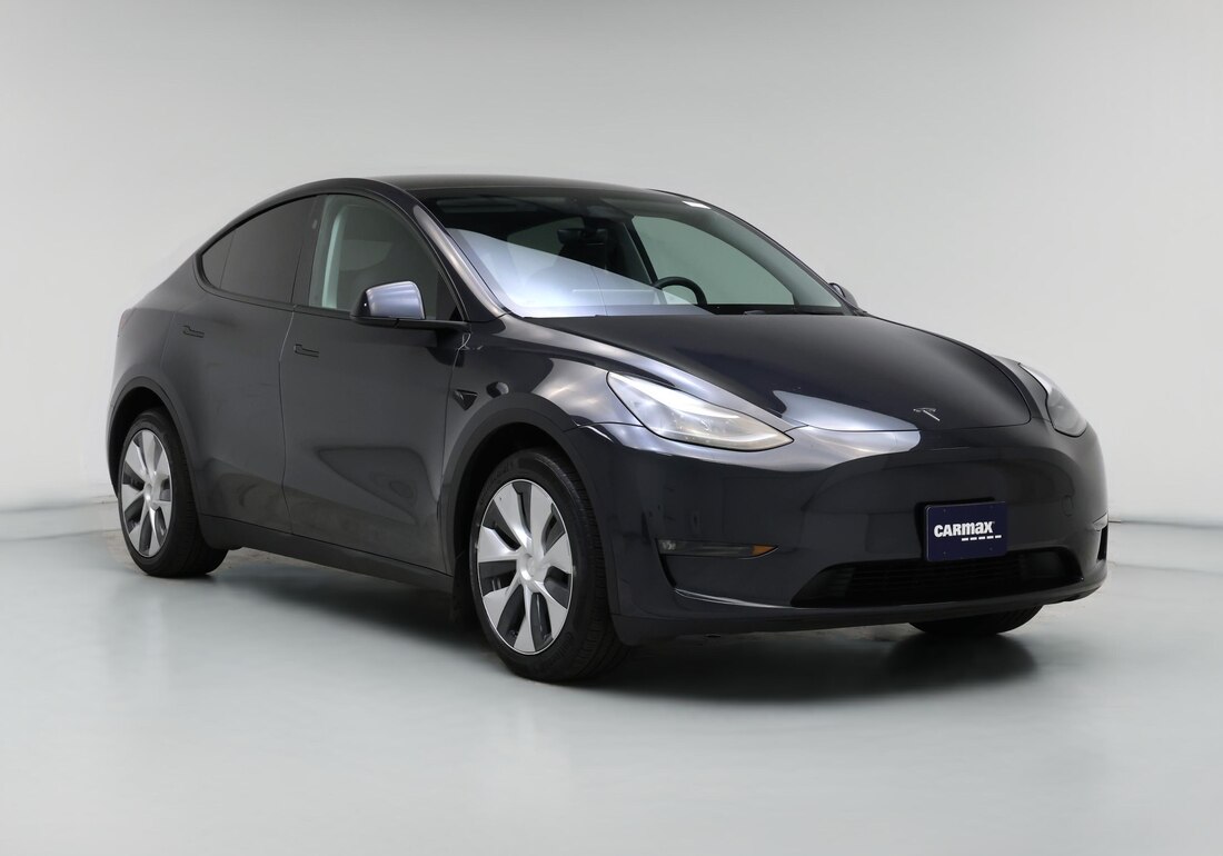 2024 Tesla Model Y Long Range All-Wheel Drive in Gray — CarMax photo