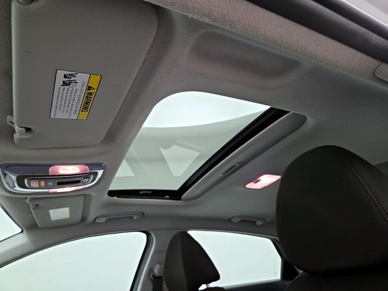 Sunroof(s) & Overhead Airbags