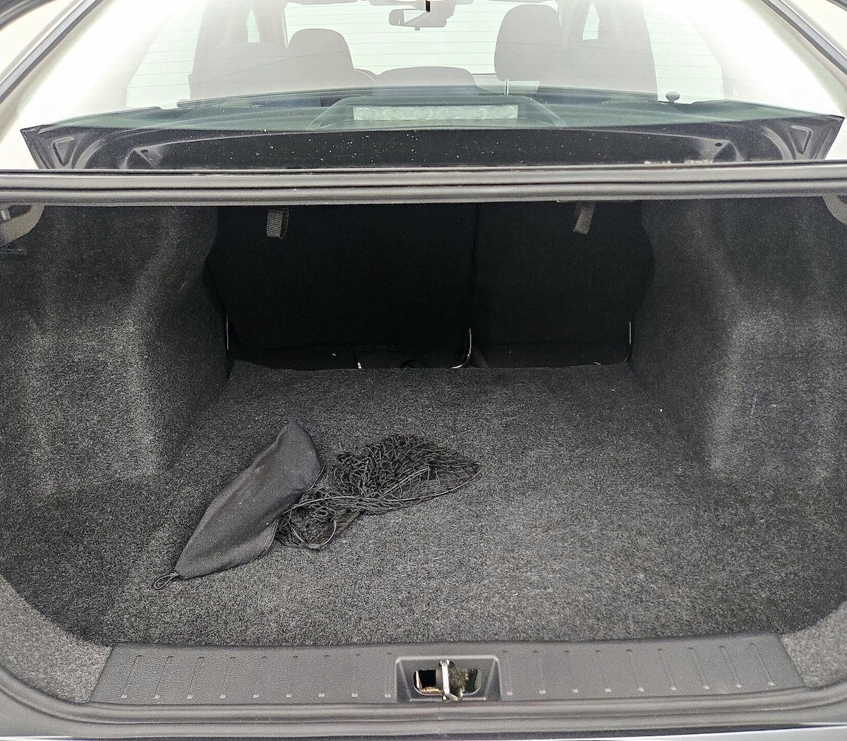 Trunk/Cargo (Seats Up)