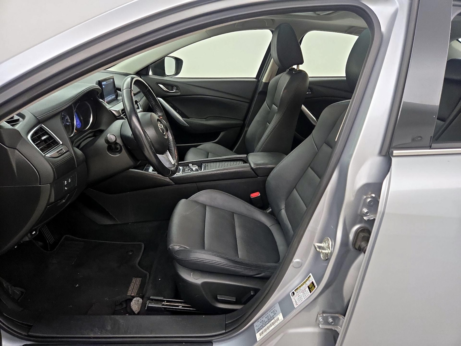 Power Seat(s) & Side Airbags