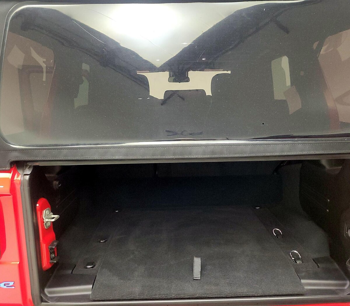 Trunk/Cargo (Seats Up)