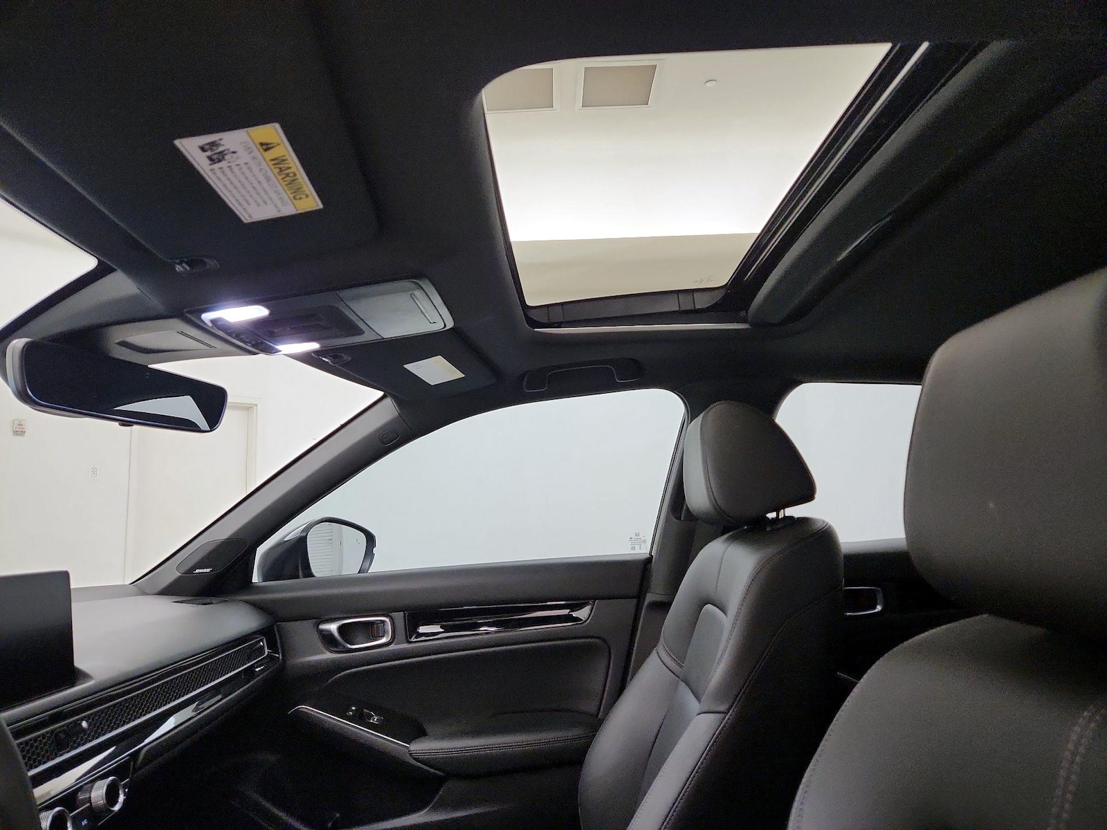 Sunroof(s) & Overhead Airbags