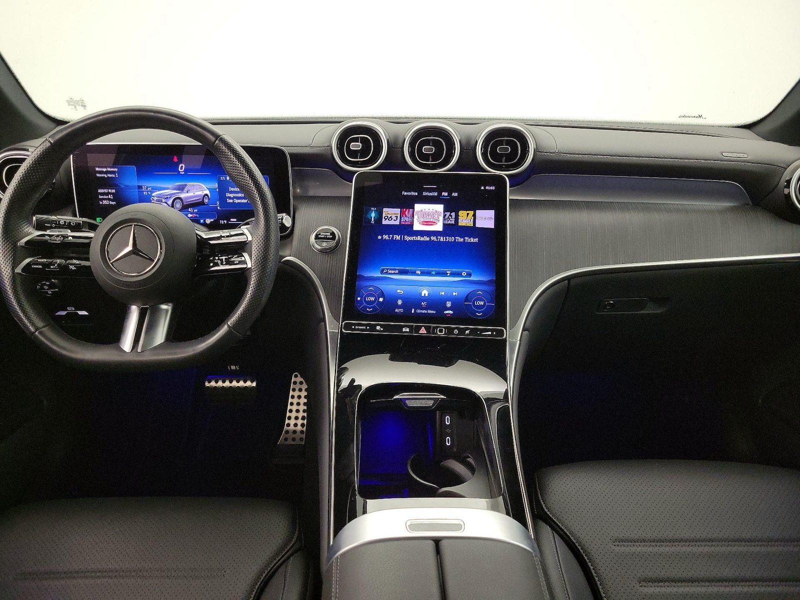 Apple CarPlay® & Android Auto™