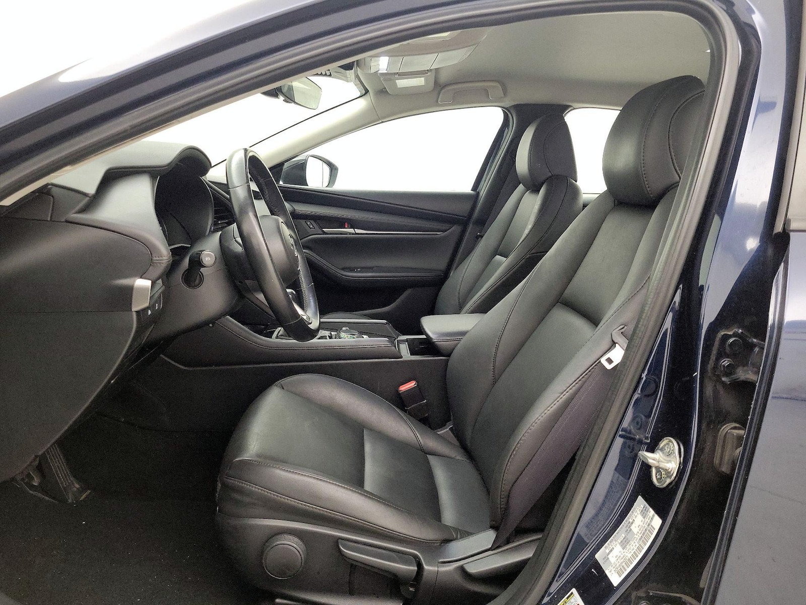 Side Airbags & Leatherette Seats