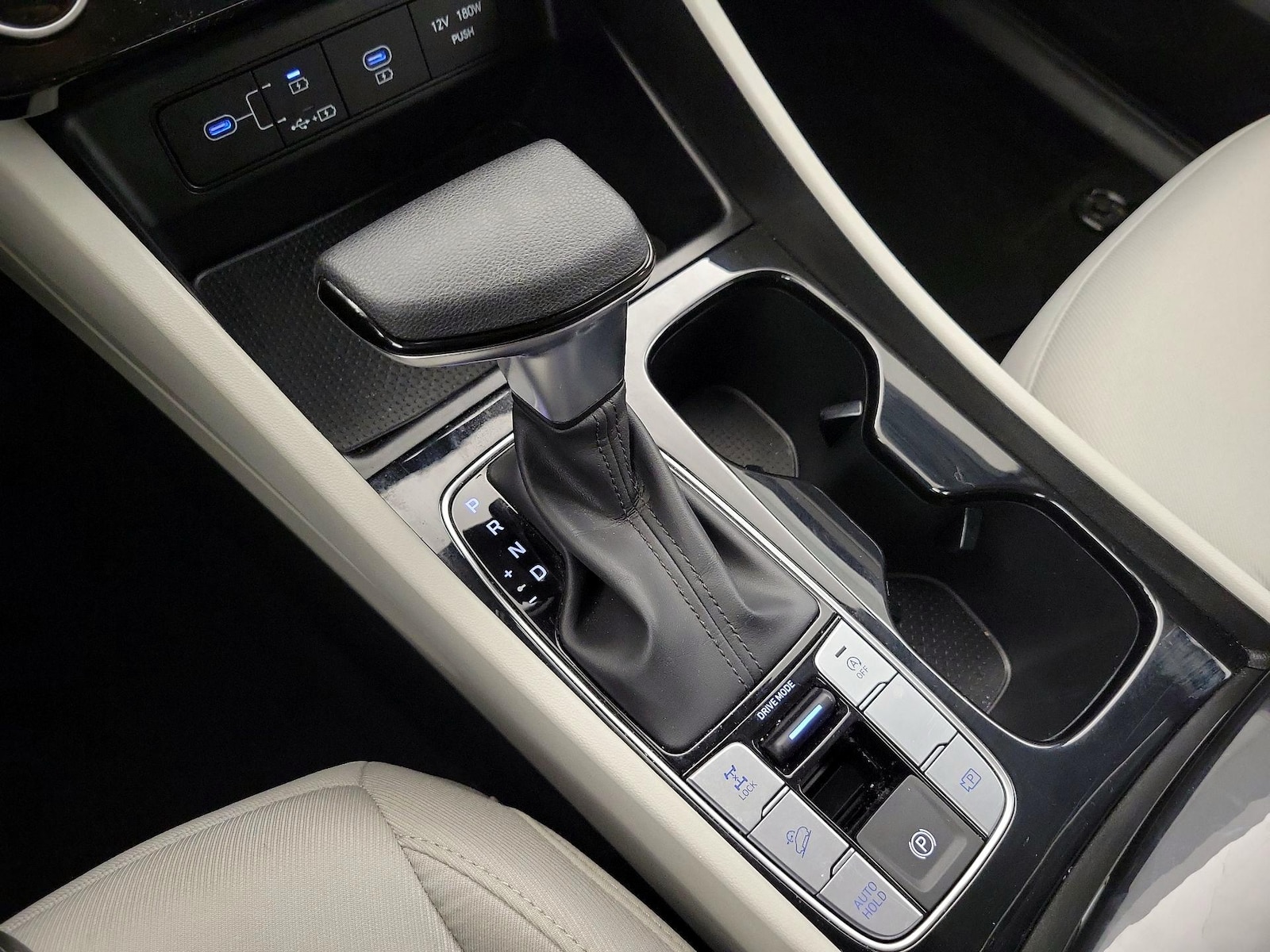 2026 Hyundai Tucson SEL - Photo 18