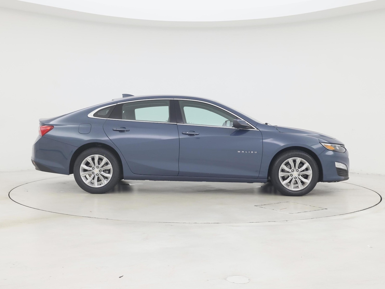 2025 Chevrolet Malibu 1LT - Photo 8