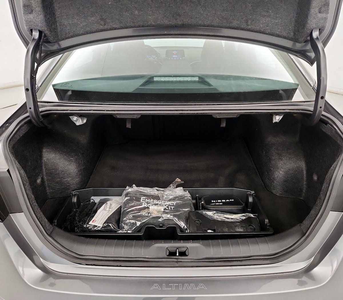 Trunk/Cargo (Seats Up)