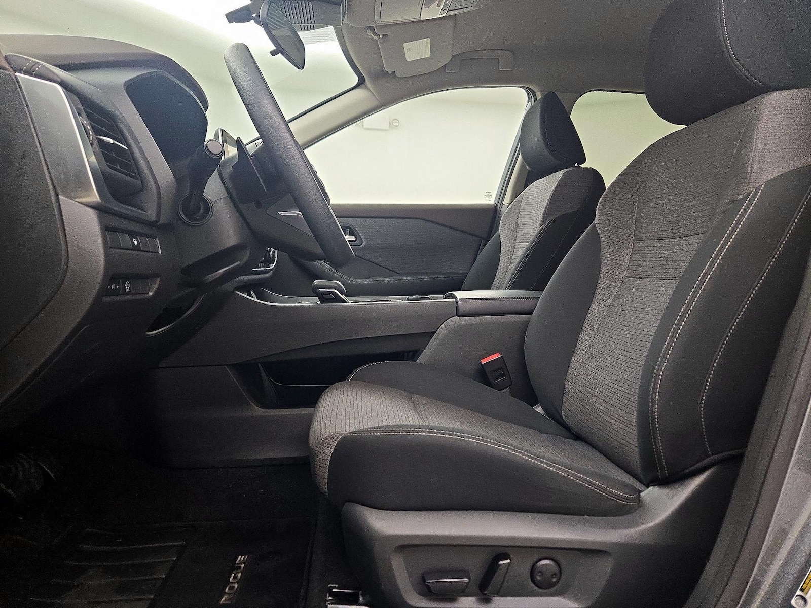 Power Seat(s) & Side Airbags