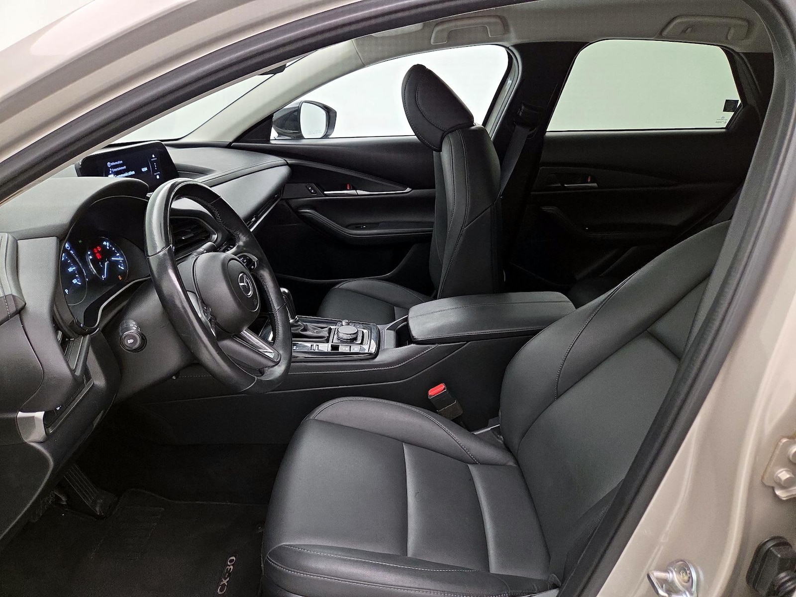 Side Airbags & Leatherette Seats