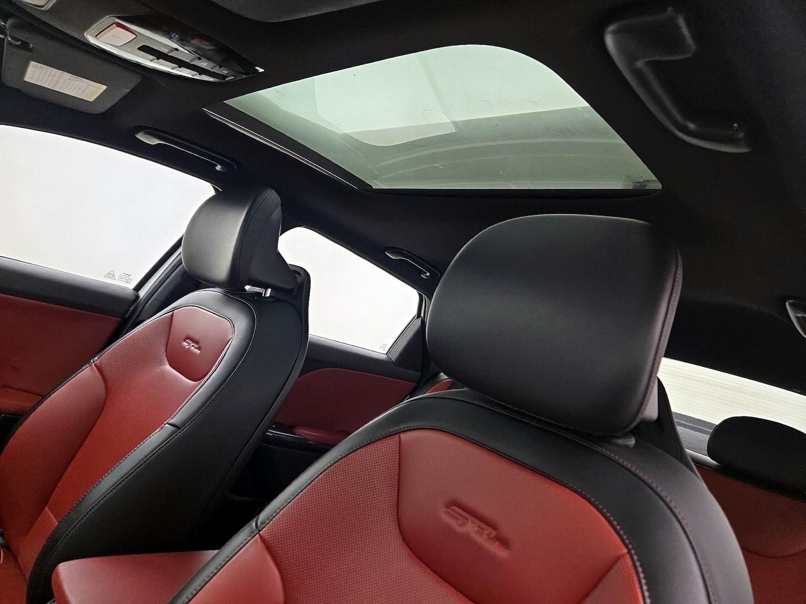 Sunroof(s) & Overhead Airbags