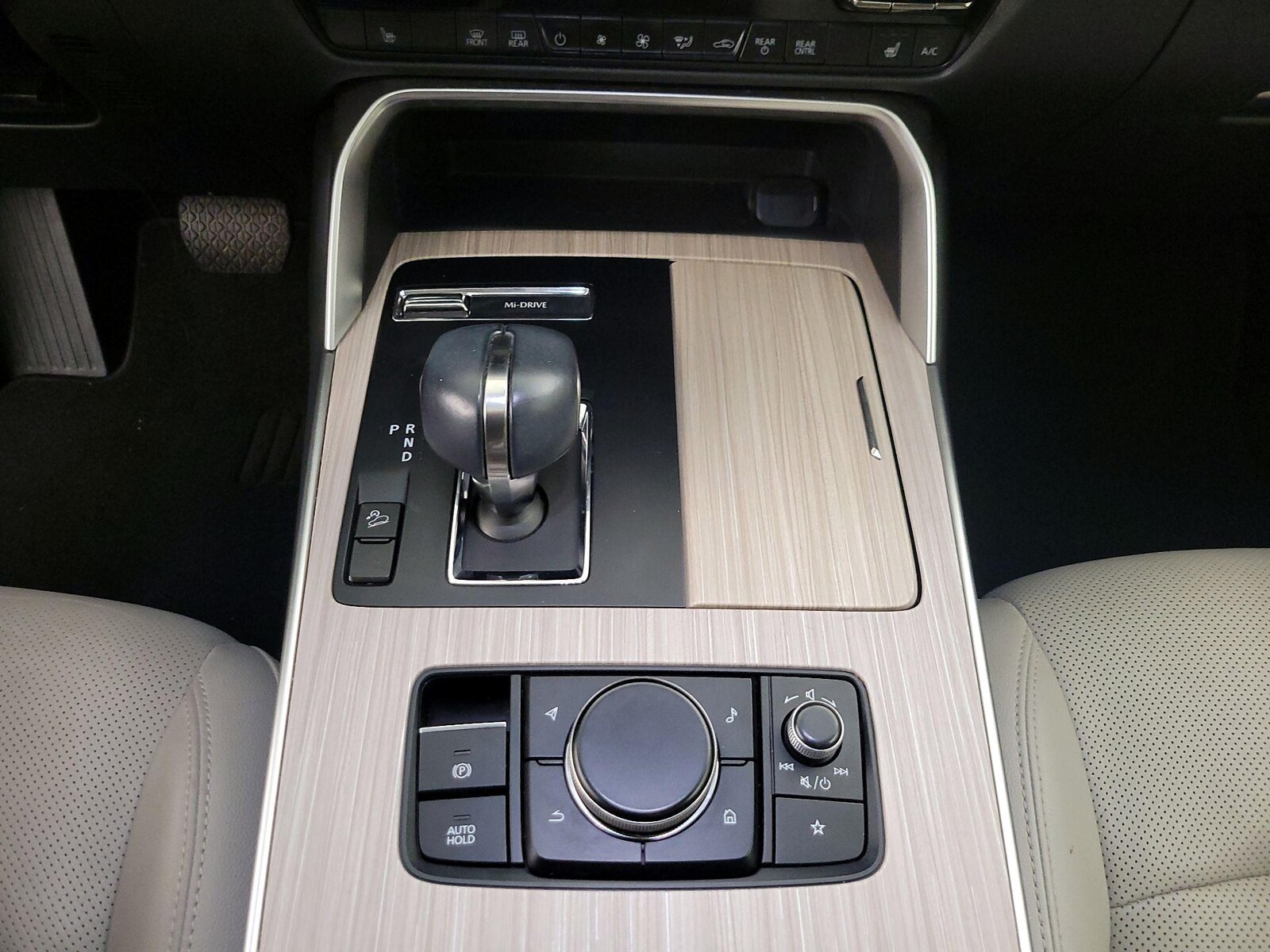 2024 Mazda CX-90 Turbo Premium Package - Photo 19