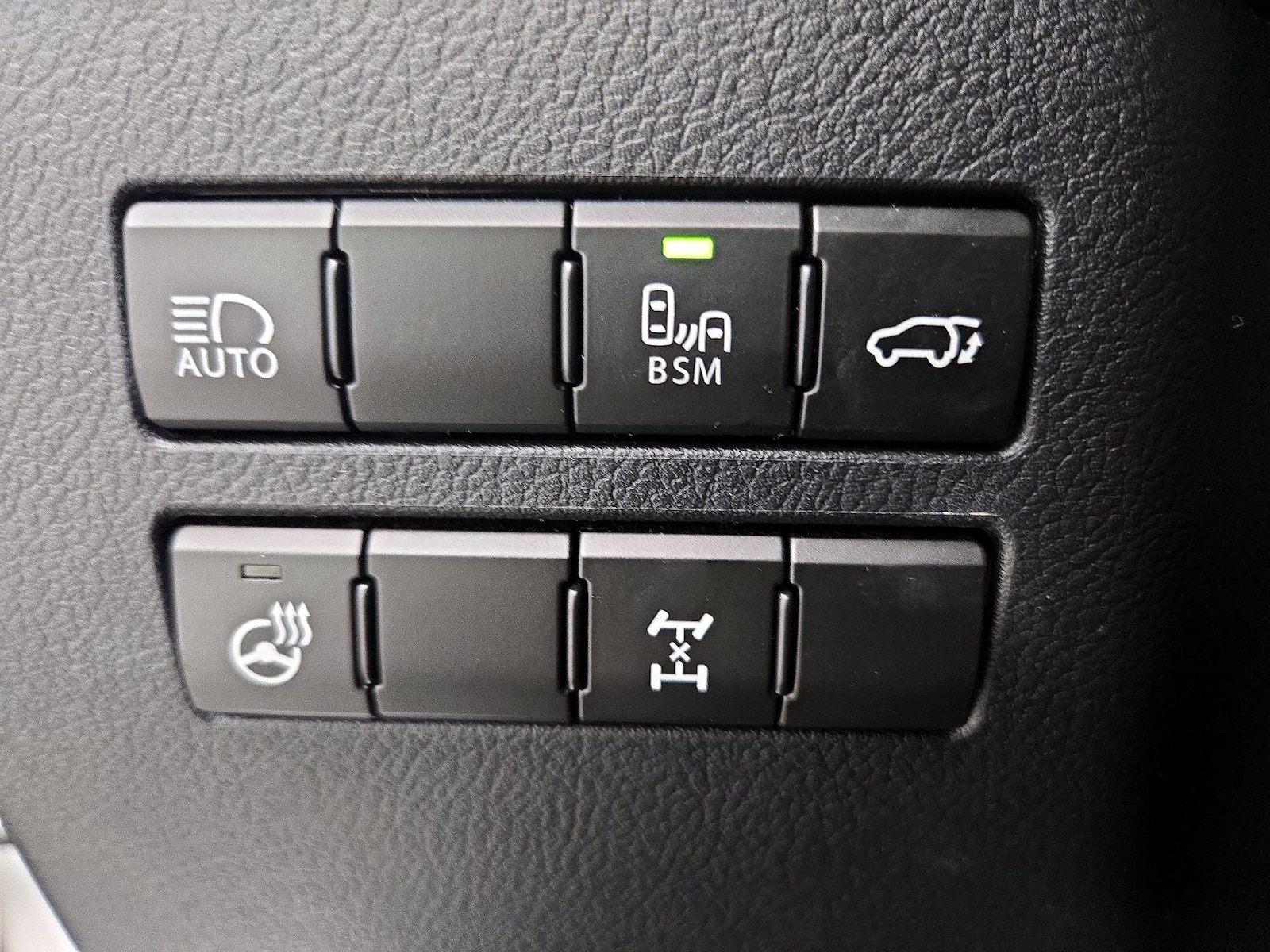 2020 Lexus NX 300 - Photo 14