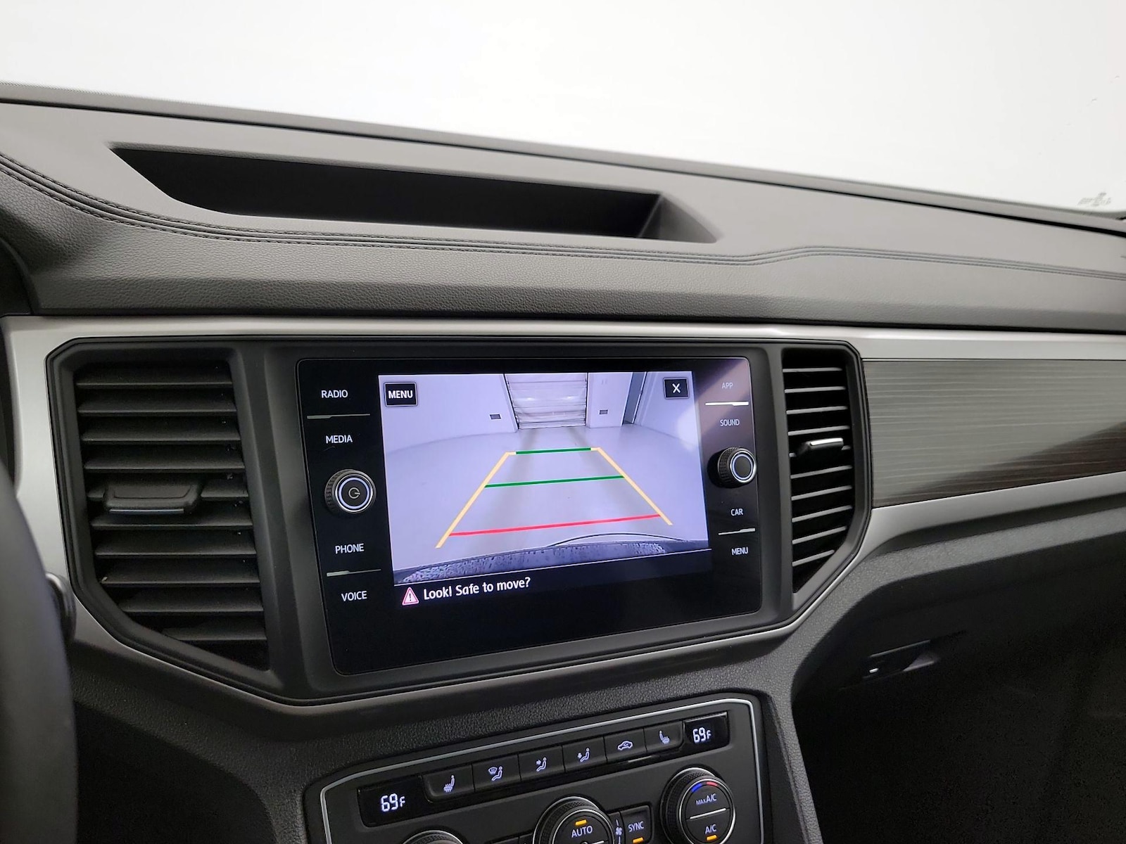 2020 Volkswagen Atlas SE - Photo 15