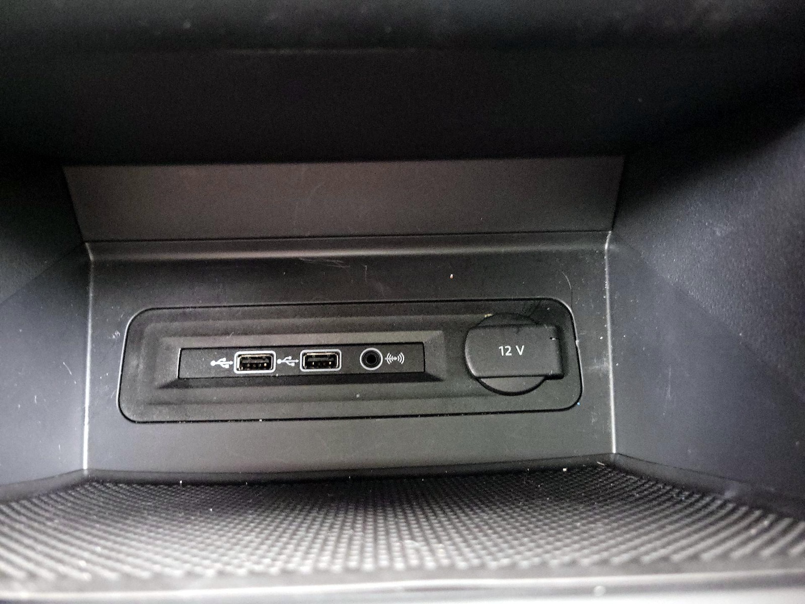 2020 Volkswagen Atlas SE - Photo 19