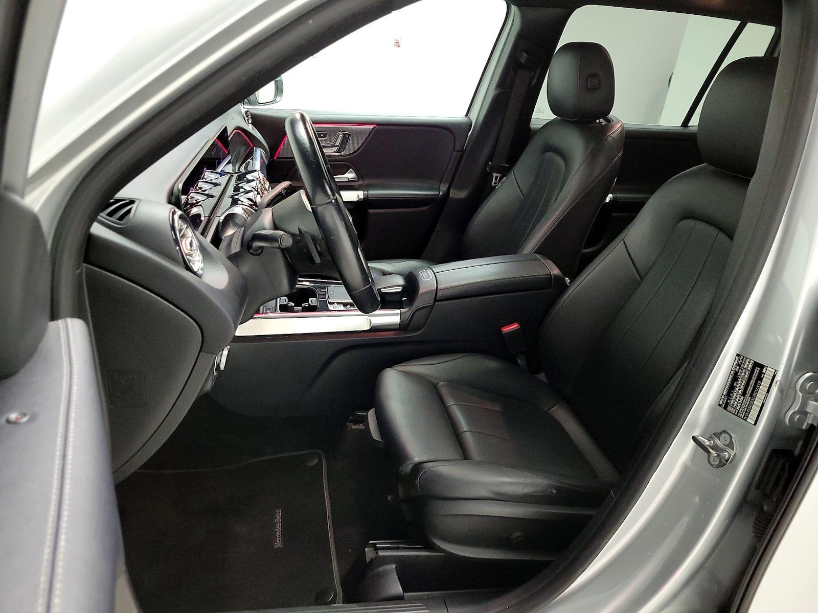 Power Seat(s) & Side Airbags