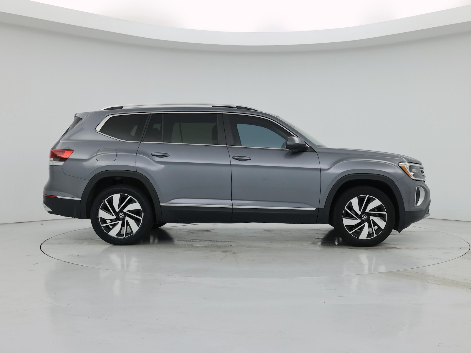 2024 Volkswagen Atlas SEL - Photo 8