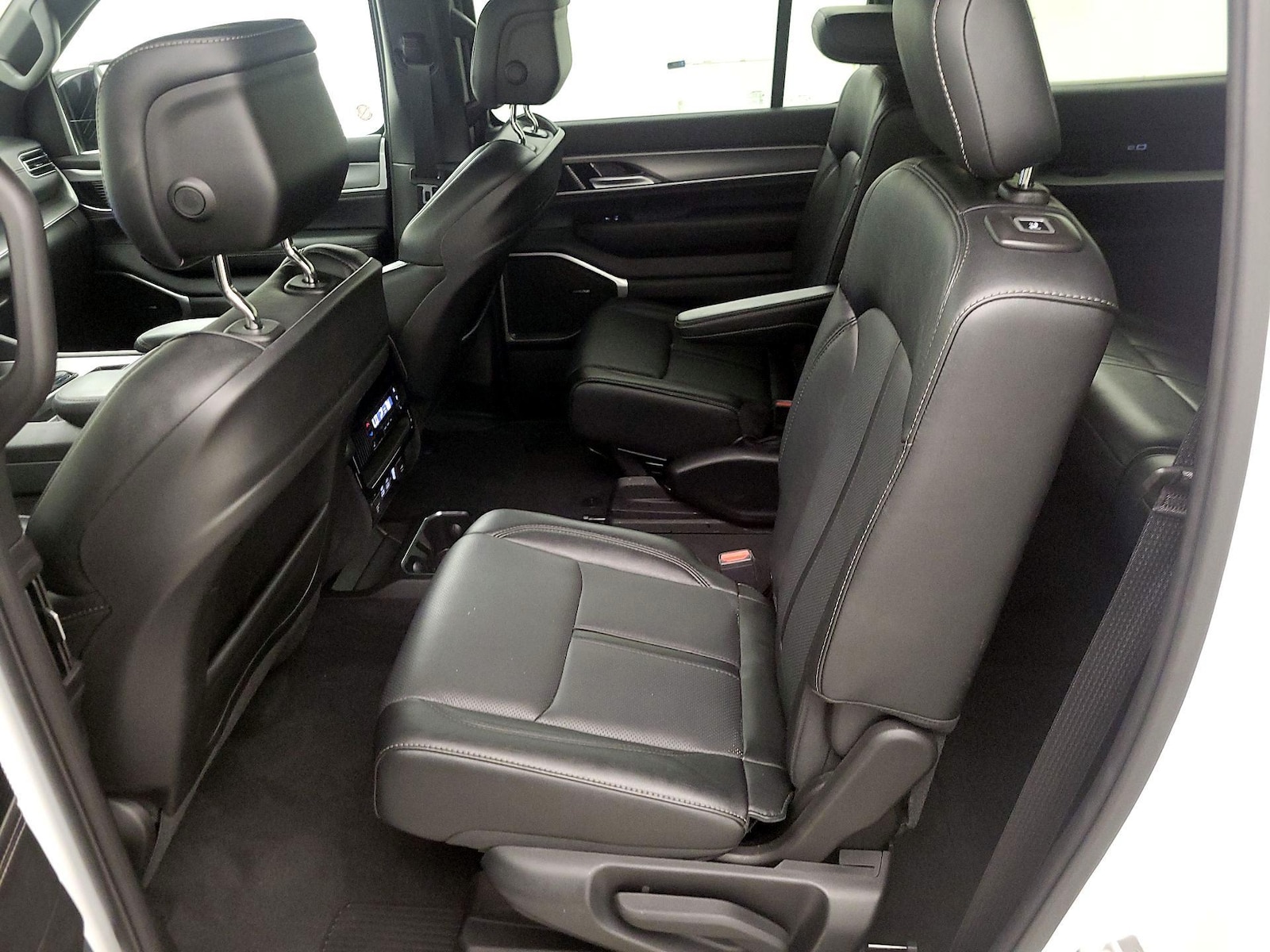Rear Air Conditioning