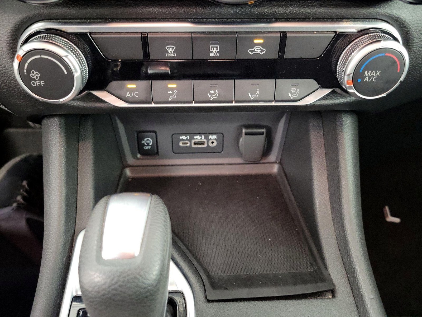 2024 Nissan Sentra SV - Photo 17
