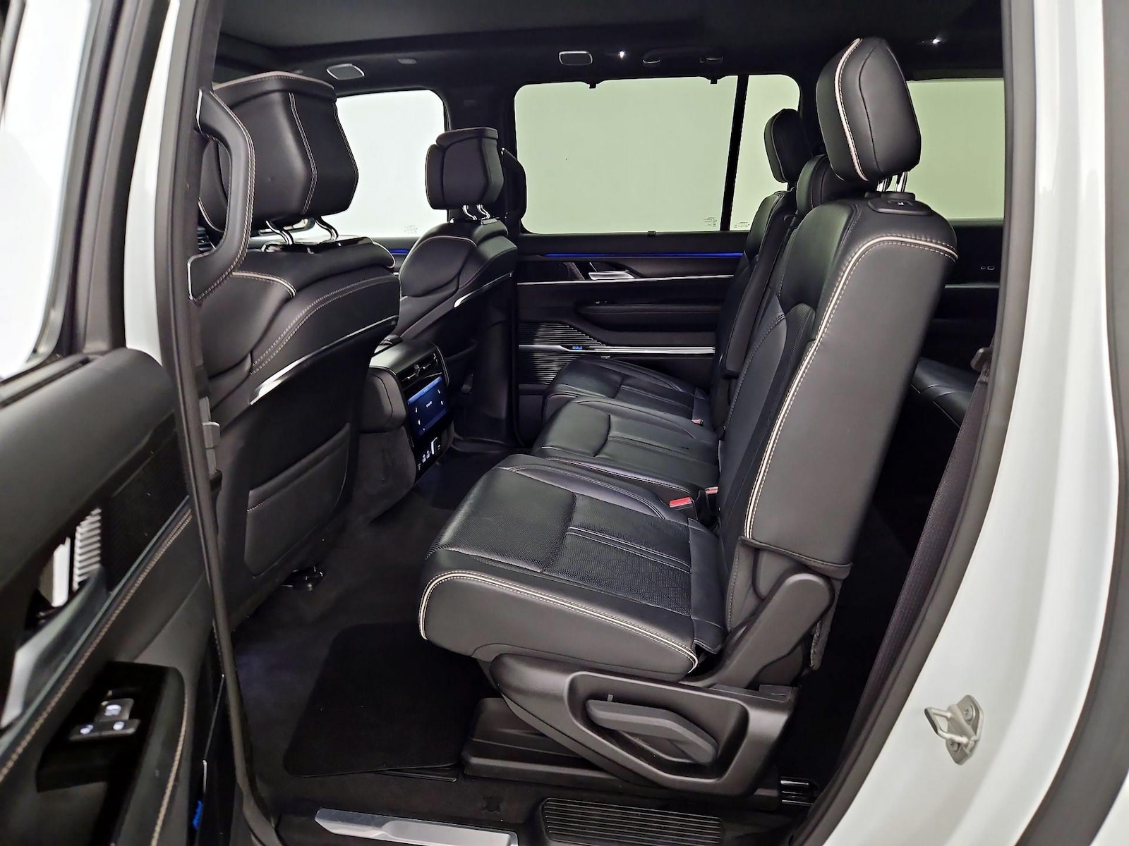 Rear Air Conditioning